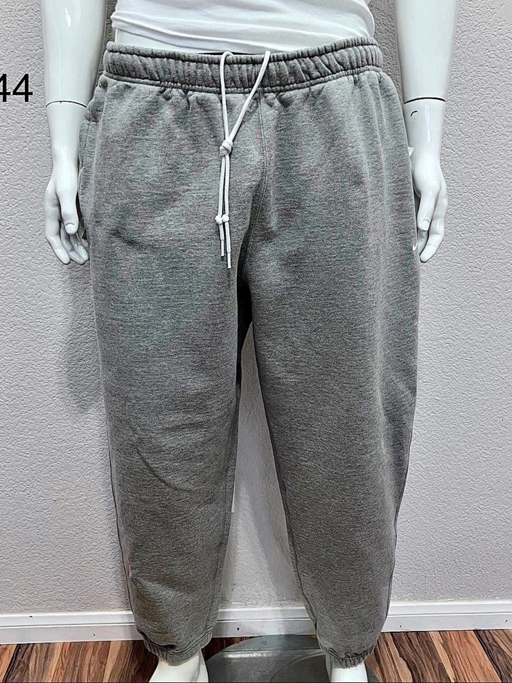 Nike swoosh Men XXL Gray Heavyweight Jogger Sweatpants DX1363-063 cuffed gym